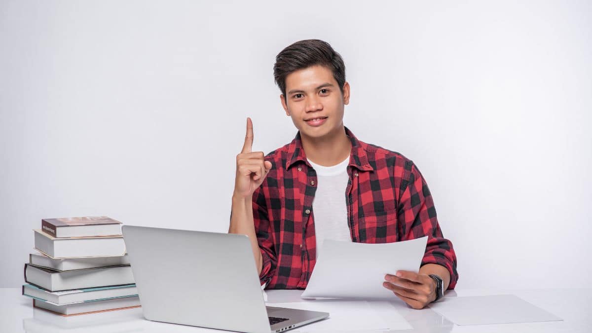 उम्मीदवार आधिकारिक वेबसाइट vyapam.cgstate.gov.in पर जारी अधिसूचना चेक कर सकते हैं। (प्रतीकात्मक-फ्रीपिक)